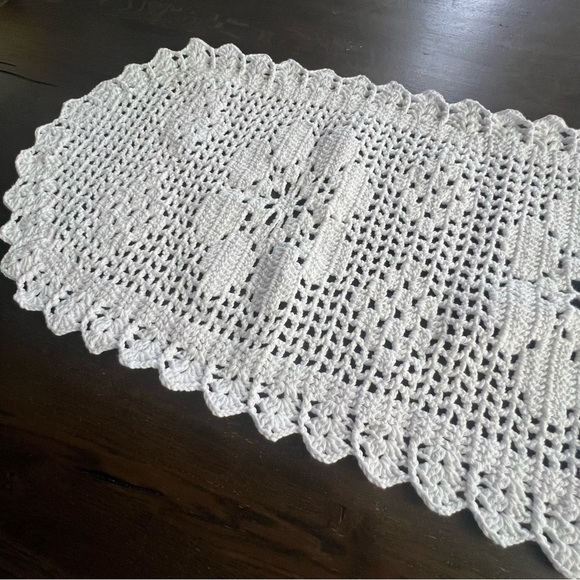 White Crochet Table Runner with Flower Design - Picture 6 of 10